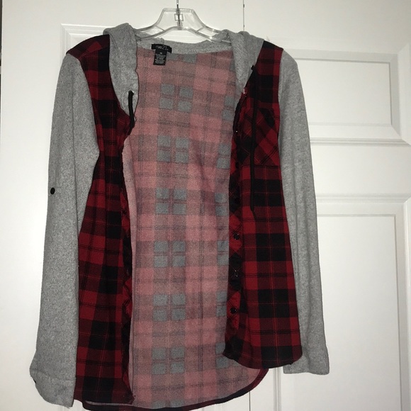 Rue21 Other - Plaid and Gray Rue 21 Jacket/Flannel